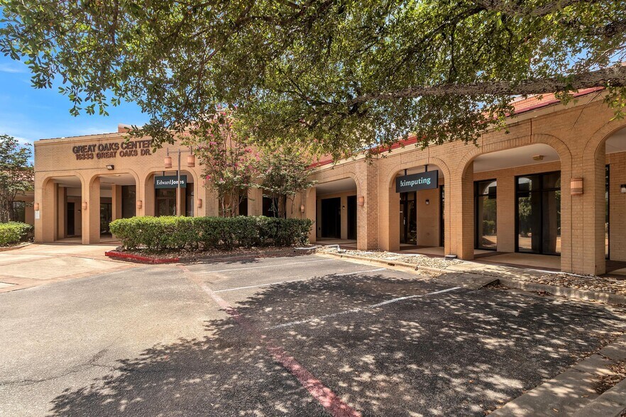 More Photos Of 16333 S Great Oaks Dr, Round Rock Medical For Lease