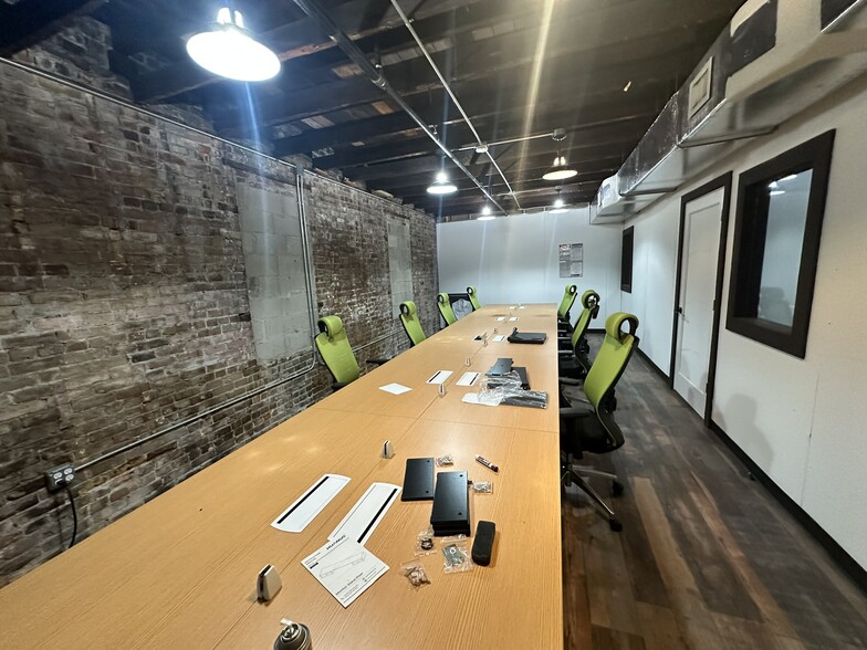 More Photos Of 203 N Marion St, Tampa Office For Sale