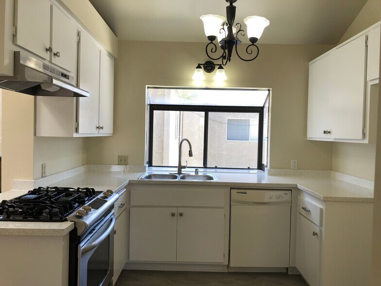 More Photos Of 16922 Lynn Ln, Huntington Beach Apartments For Sale
