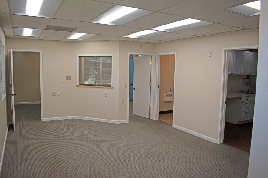 More Photos Of 4720 Hoen Ave, Santa Rosa Medical For Sale
