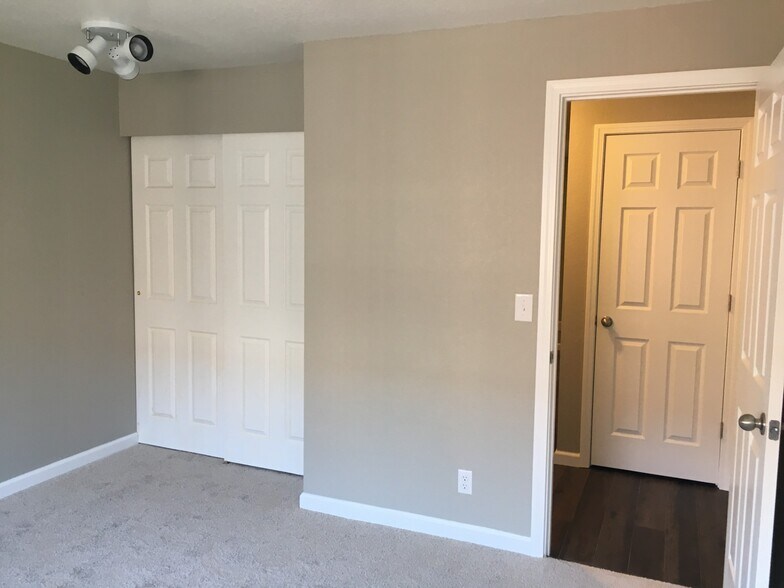 More Photos Of 712 N 143rd St, Seattle Apartments For Sale