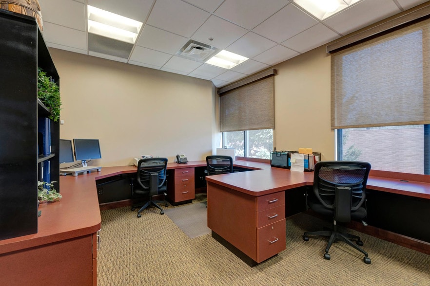More Photos Of 103 4th St, Castle Rock Office For Sale