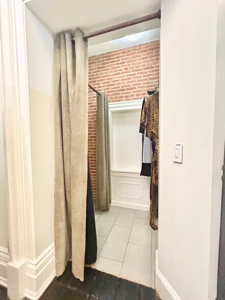 More Photos Of 825 N Charles St, Baltimore Apartments For Sale