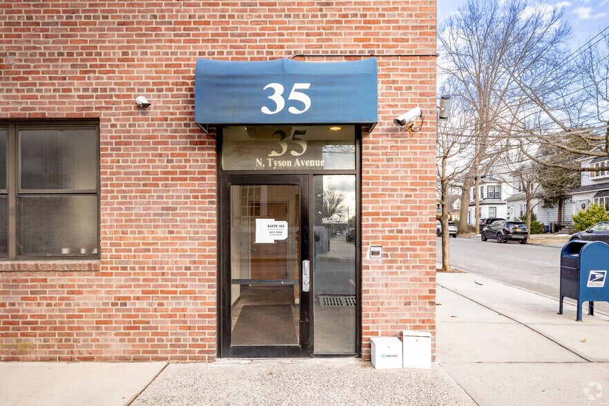 More Photos Of 35 N Tyson Ave, Floral Park Medical For Lease