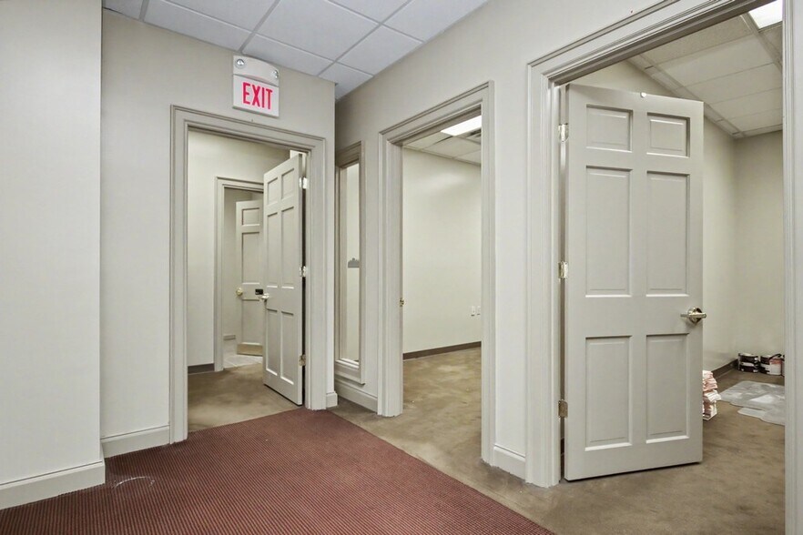 More Photos Of 5020 Route 9W, Newburgh Office For Lease