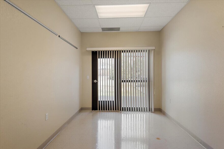 More Photos Of 105 Lehigh Ave, Pueblo Office Residential For Sale
