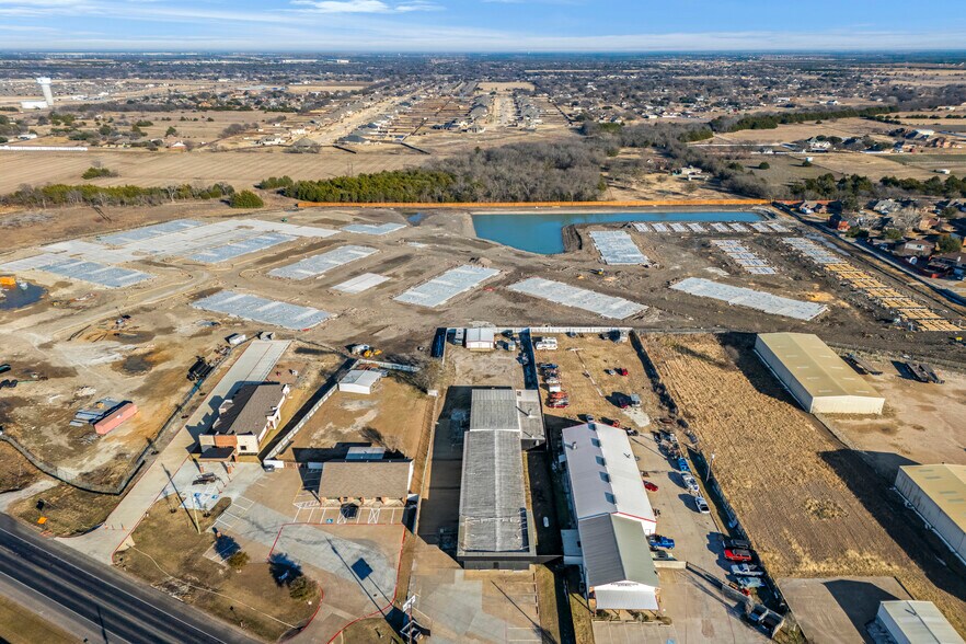 More Photos Of 502 N State Highway 342, Red Oak Industrial For Sale