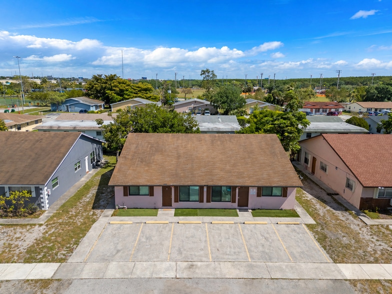More Photos Of 1481 NW 22nd St, Fort Lauderdale Apartments For Sale