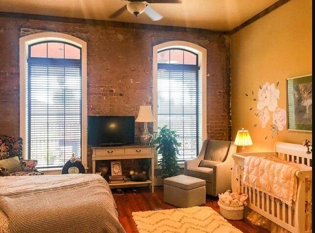More Photos Of 124 E Austin St, Jefferson Restaurant For Sale