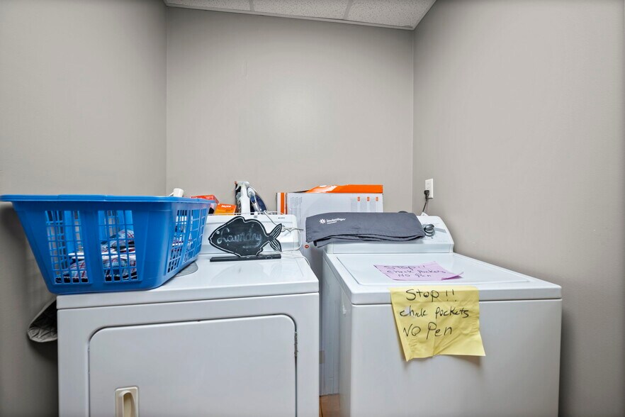 More Photos Of 338 N Charles St, Baltimore Storefront Retail Residential For Sale