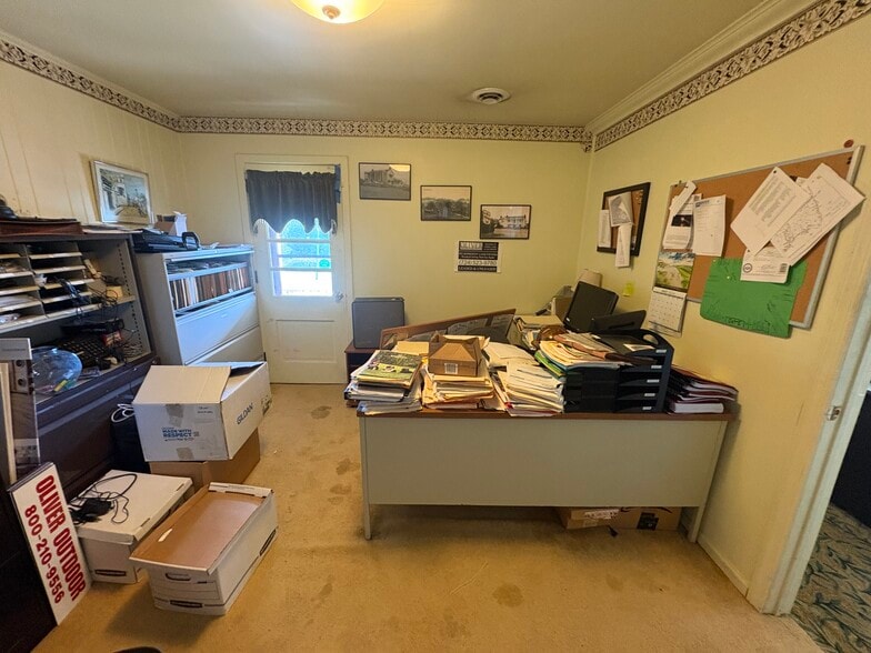 More Photos Of 58 Old Lincoln hwy, Irwin Self Storage For Sale