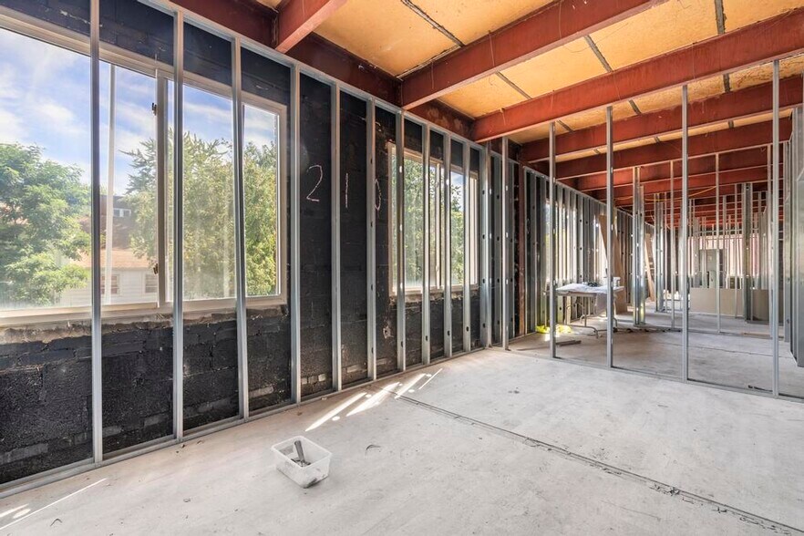 More Photos Of 621 Farmington Ave, Hartford Apartments For Sale