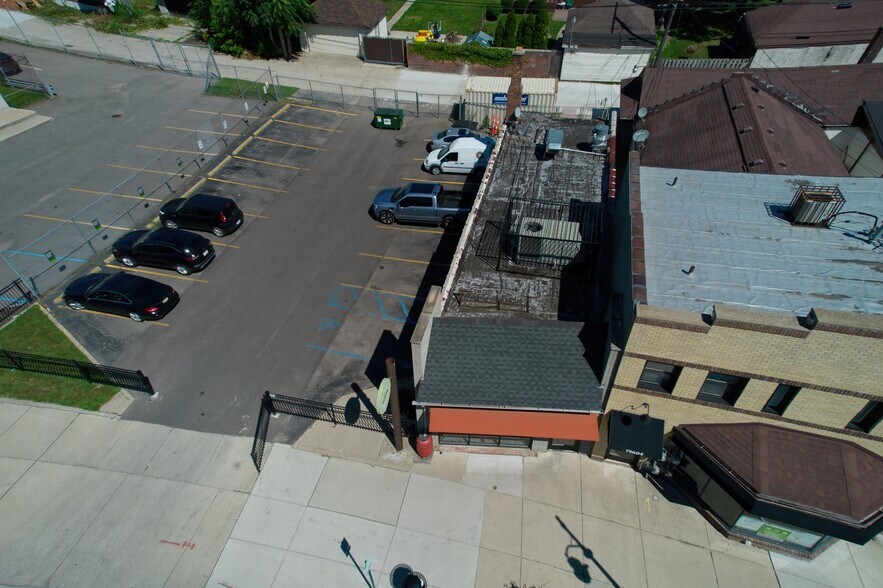 More Photos Of 19614 Grand River Ave, Detroit Storefront For Sale