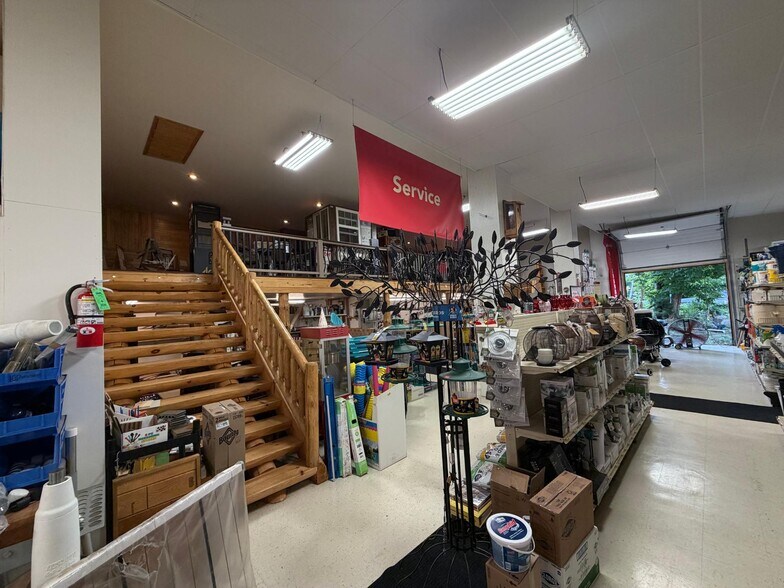More Photos Of 7220 Bradley St, Lake Tomahawk Freestanding For Sale