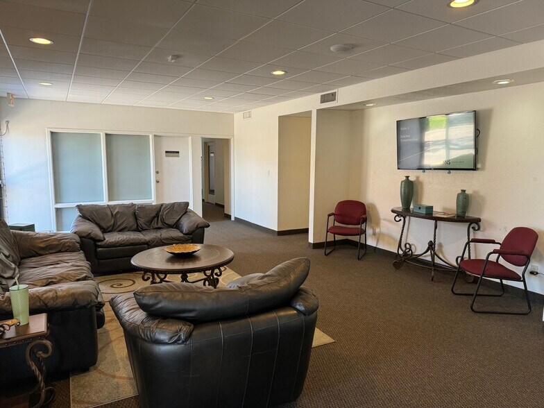More Photos Of 7339-7345 E Evans Rd, Scottsdale Office For Lease
