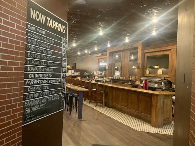 More Photos Of 1323 O St, Lincoln Bar For Lease