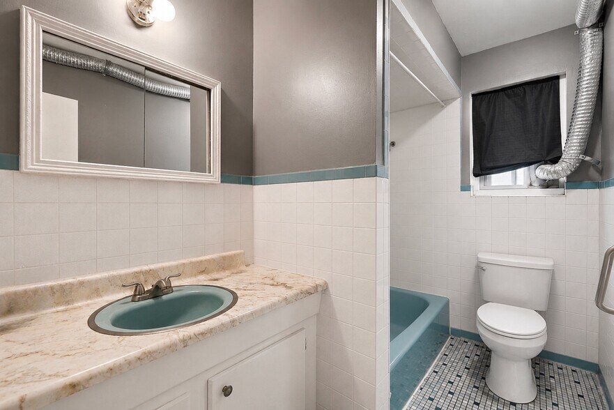 More Photos Of 79 Yaun Ave, Liberty Apartments For Sale