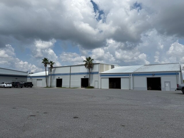 More Photos Of 3890 A Pasco St, Pensacola Unknown For Lease