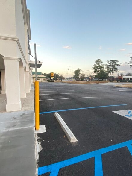 More Photos Of 319 W General Screven Way, Hinesville Unknown For Lease