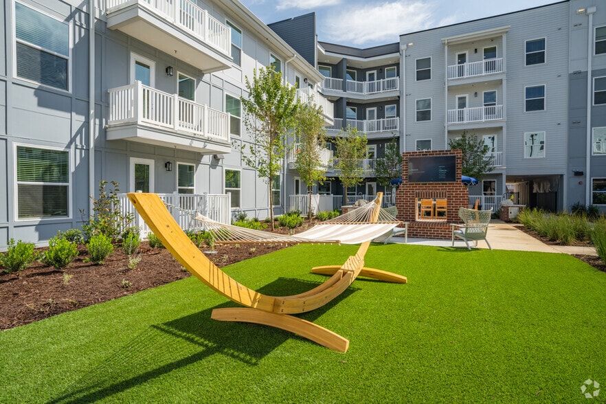 More Photos Of 2652 S Main St, Kennesaw Coworking Space