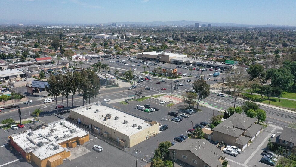Primary Photo Of 2727 w Edinger av, Santa Ana Storefront For Sale
