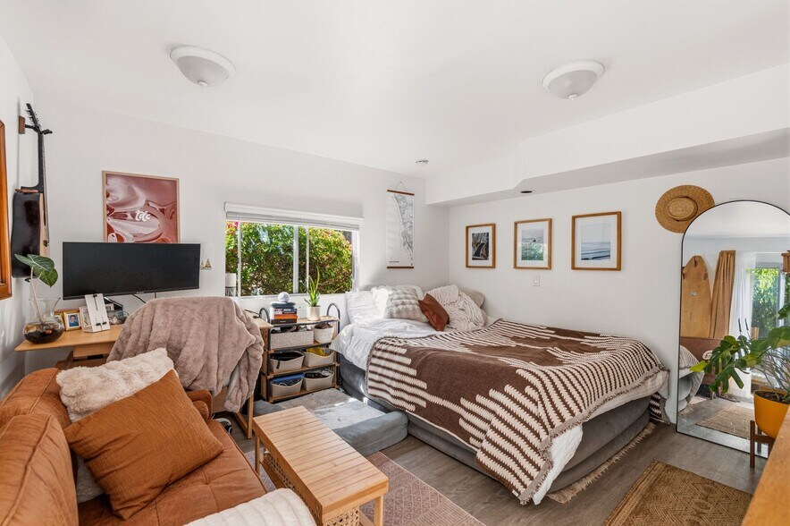 More Photos Of 273 Hillcrest Dr, Encinitas Apartments For Sale