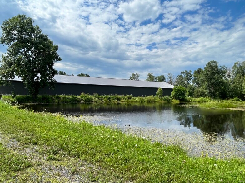More Photos Of 13373 County Road 2, Morrisburg Distribution For Lease