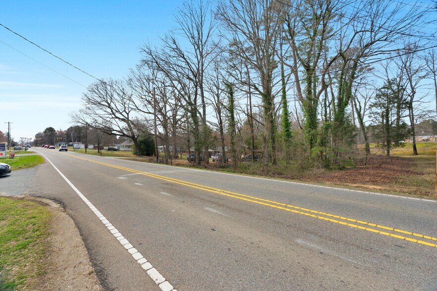 More Photos Of 2138-2148 Charlotte Hwy, Mooresville Land For Sale
