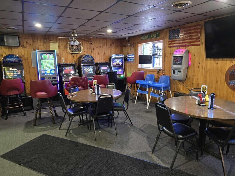 More Photos Of 44368 309th St, Mission Hill Restaurant For Sale