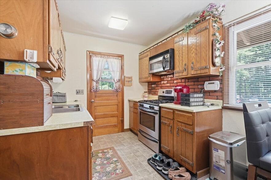 More Photos Of 111 Mountain Springs Rd, Milford Land For Sale