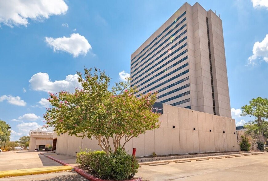 Primary Photo Of 14703 Park Row, Houston Apartments For Lease