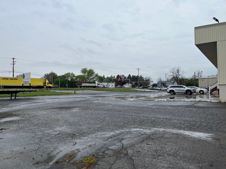 More Photos Of 7661-7671 Beth Bath Pike, Bath Warehouse For Lease