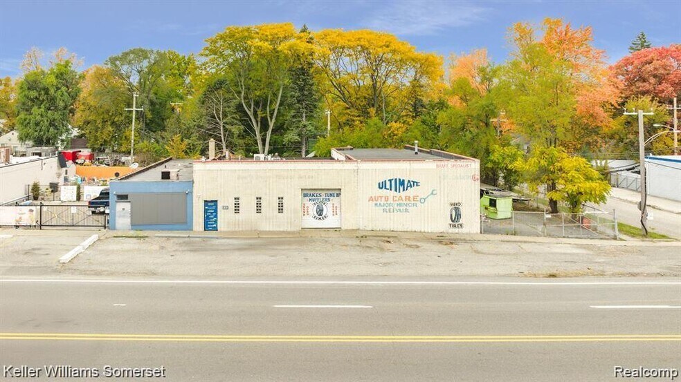 Primary Photo Of 24514 W McNichols Rd, Detroit Auto Repair For Sale