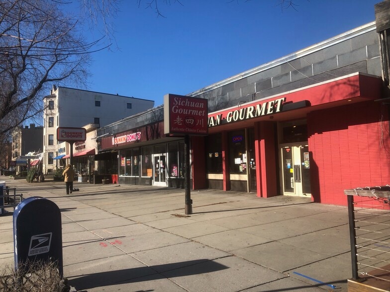 More Photos Of 1004-1016 Beacon St, Brookline Restaurant For Lease