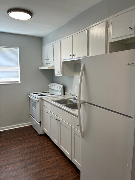More Photos Of 4908 Northcutt Pl, Dayton Apartments For Sale
