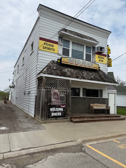 More Photos Of 11935 E Lennon Rd, Lennon Restaurant For Sale