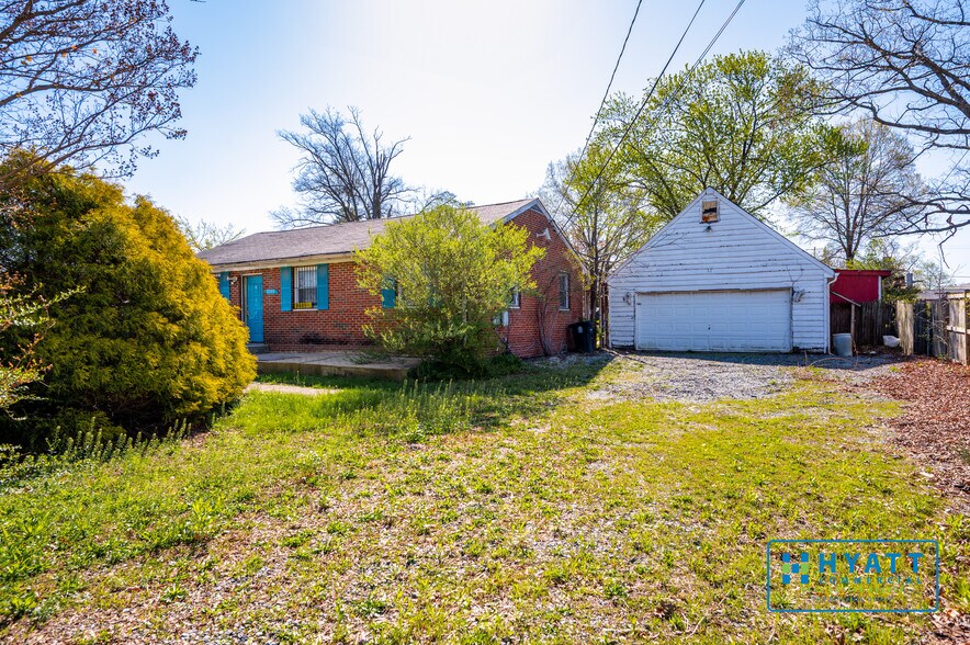 More Photos Of 7703 Poplar Hill Ln, Clinton Office Residential For Sale