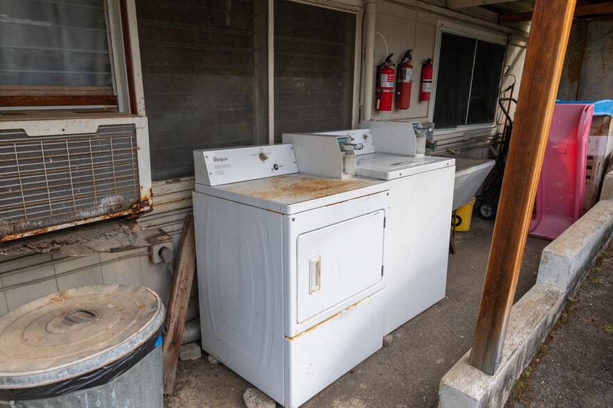 More Photos Of 1517 Miller St, Honolulu Apartments For Sale