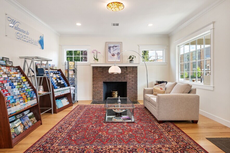 More Photos Of 1005 N Main Ave, Gresham Office For Sale