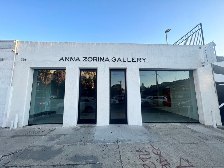 More Photos Of 734-744 E 3rd St, Los Angeles Storefront For Lease