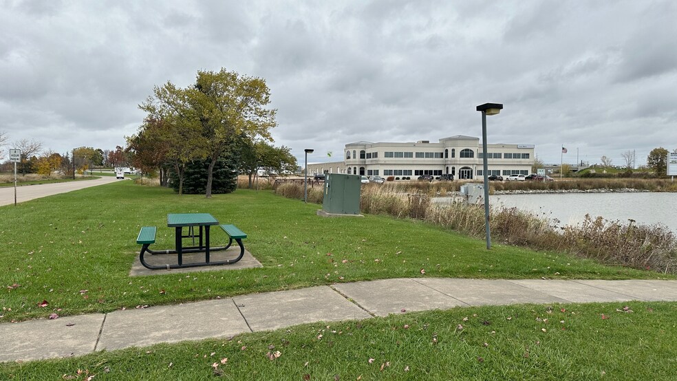 More Photos Of 3051 Progress Way, Kaukauna Coworking Space