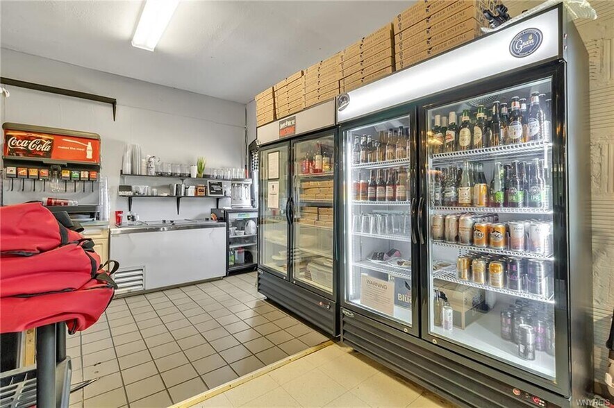 More Photos Of 1693 Quaker Rd, Barker Restaurant For Sale