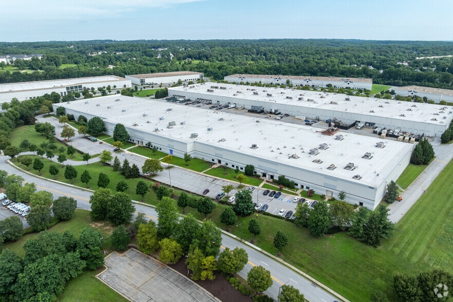 More Photos Of 7090 Troy Hill Dr, Elkridge Warehouse For Lease