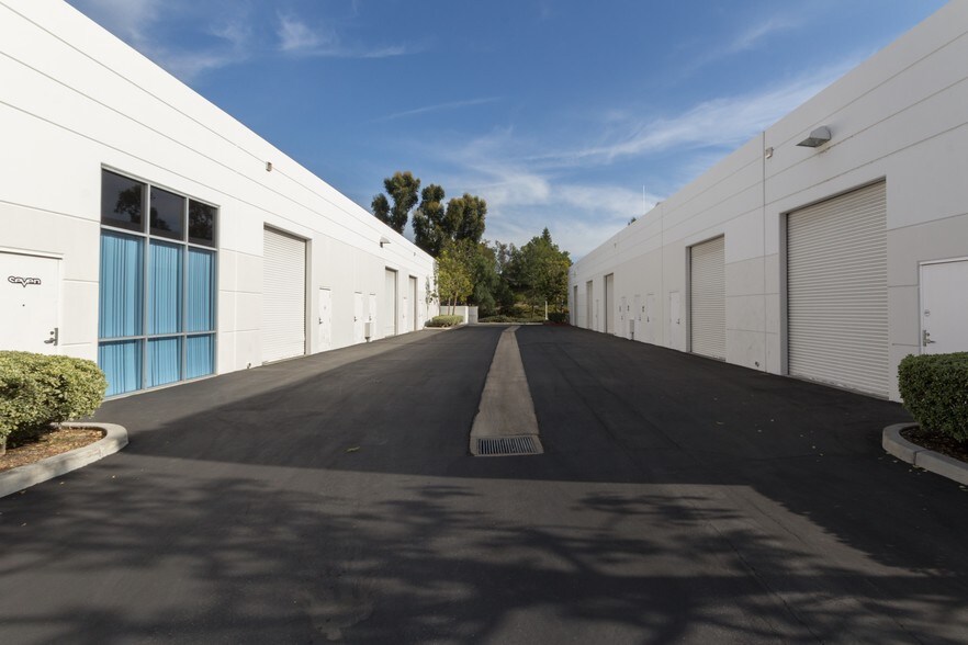 More Photos Of 20984 Bake Pky, Lake Forest Warehouse For Sale