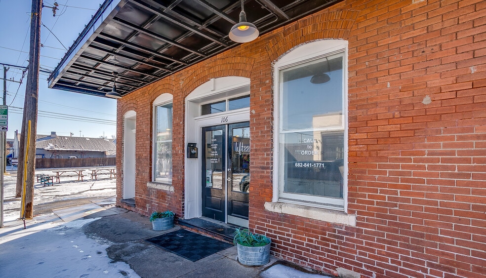 Primary Photo Of 201 S Main St, Fort Worth Office Residential For Lease