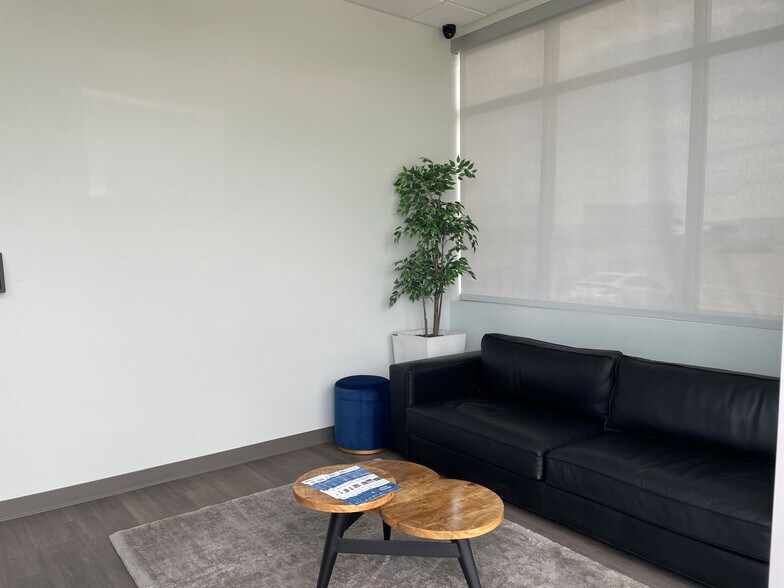 More Photos Of 7465 W Badura Ave, Las Vegas Warehouse For Sale