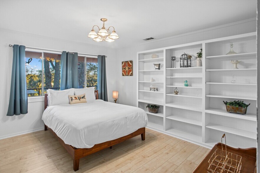 More Photos Of 411 Whitetail Ridge, Dripping Springs Land For Sale