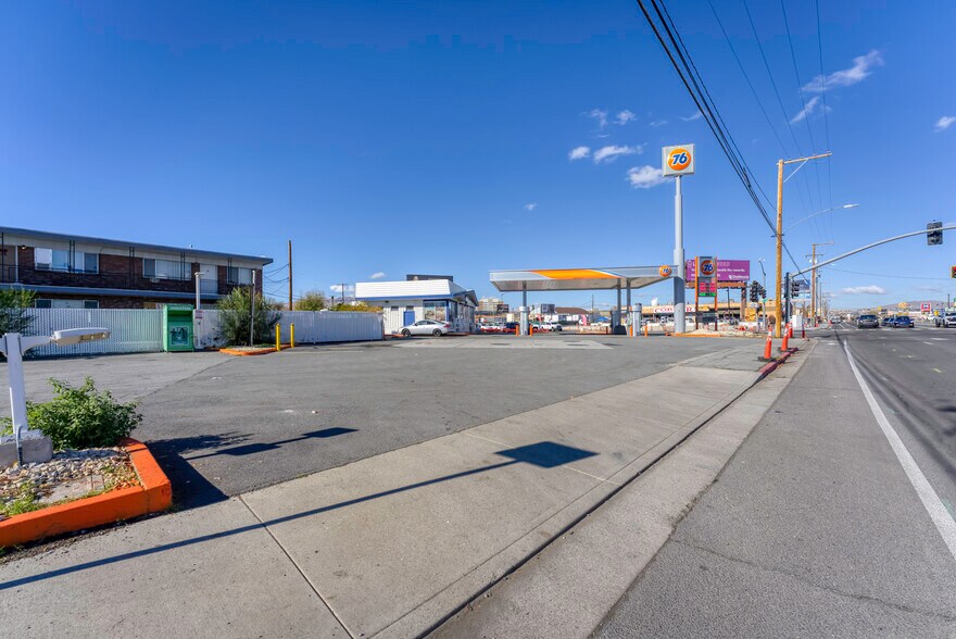 More Photos Of 1790 Mill St, Reno Service Station For Sale