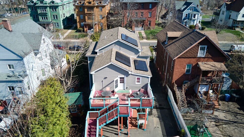 More Photos Of 39 Capen St, Hartford Multifamily For Sale