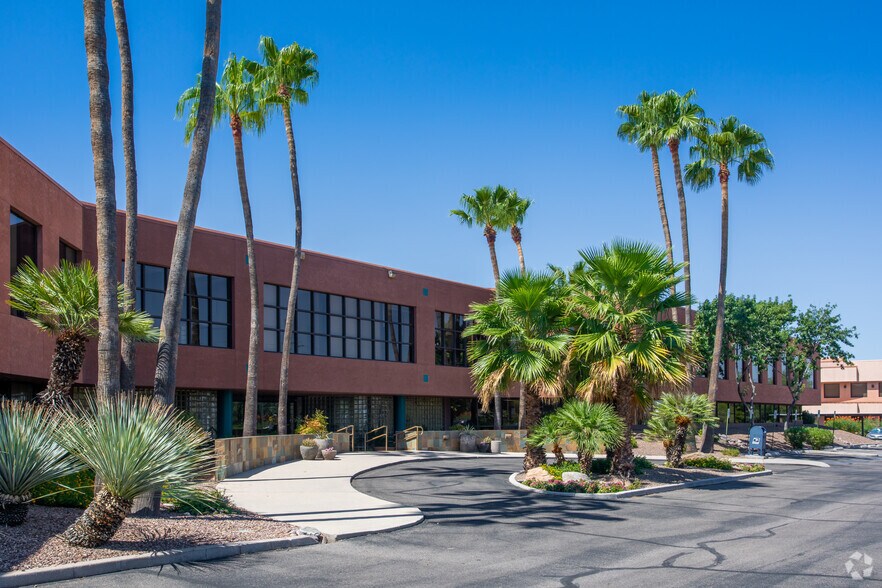 Primary Photo Of 3275 W Ina Rd, Tucson Office Residential For Lease